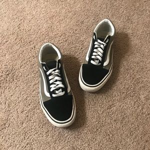 Vans Women’s Old Skool Platform Canvas and Suede